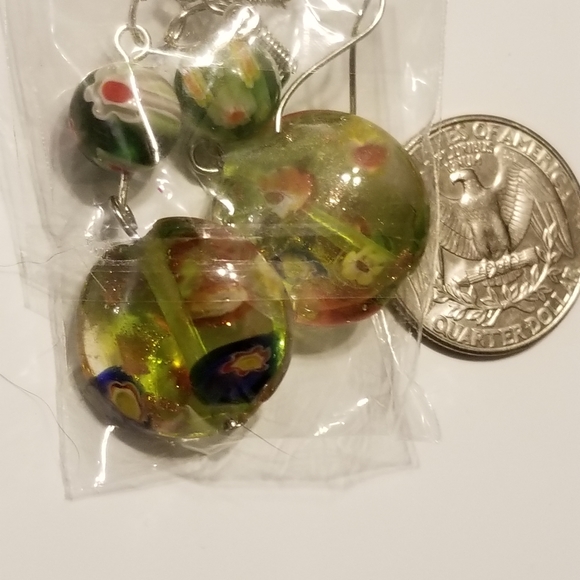Glass dangle earrings. New, in packaging. - Picture 3 of 3